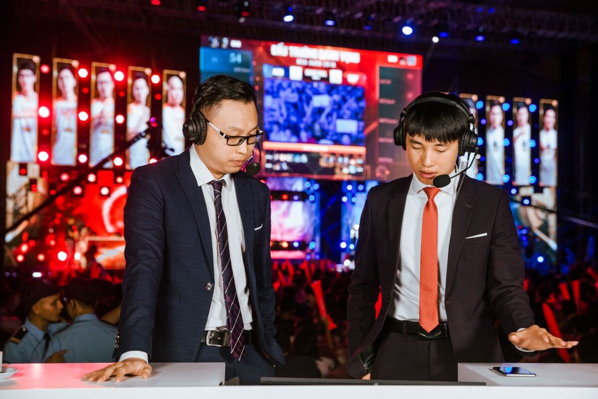 Trở thành BLV Esports